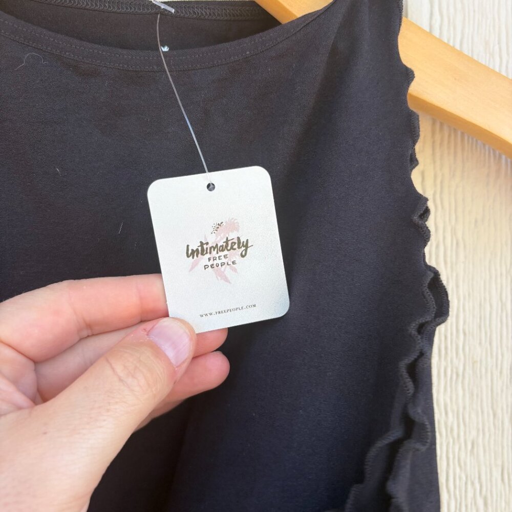 Intimately Free People Feels Right Bodysuit Women's M/L Black Scallop Snap NWT - Picture 4 of 11